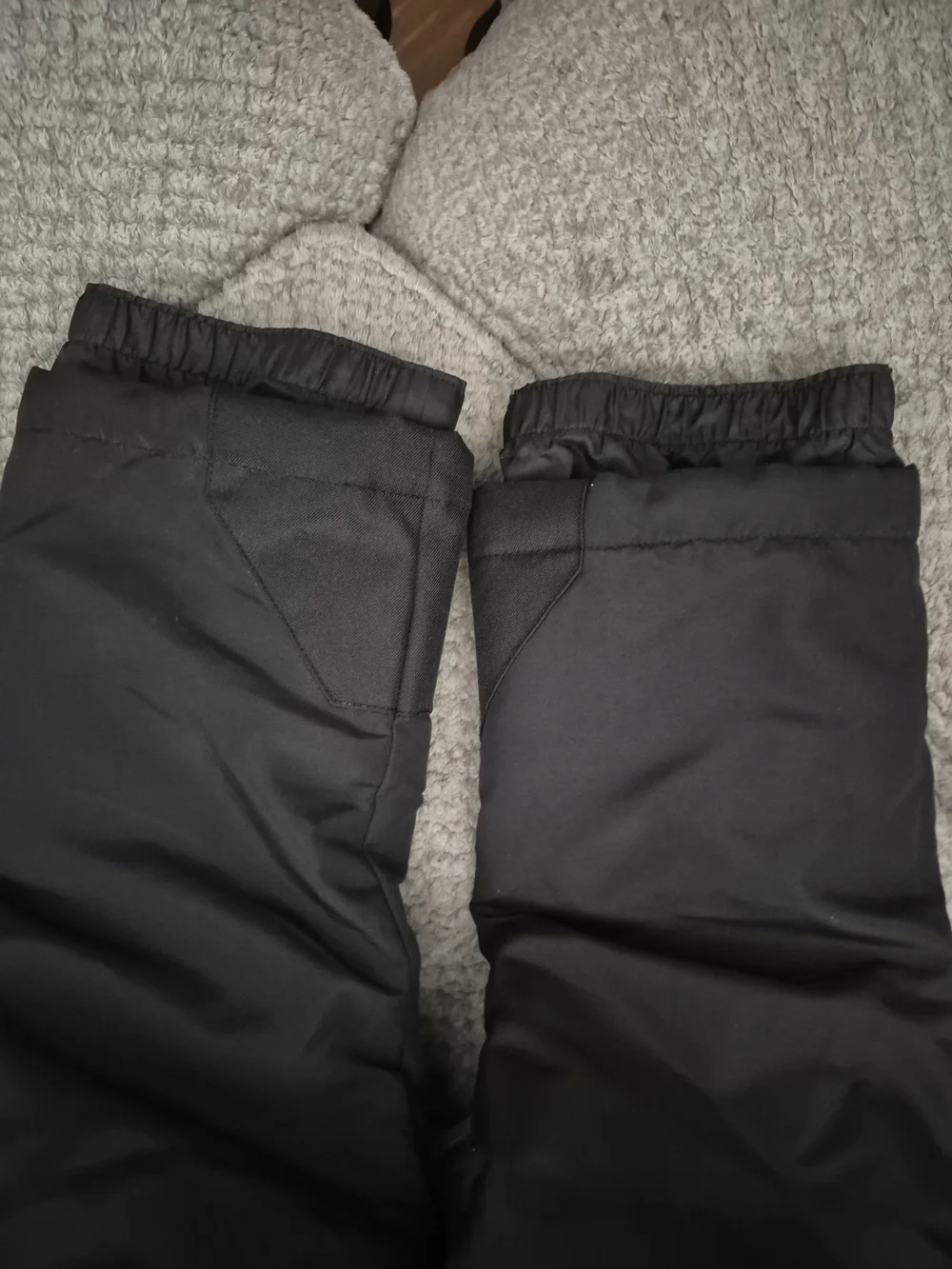 Solstice black bib